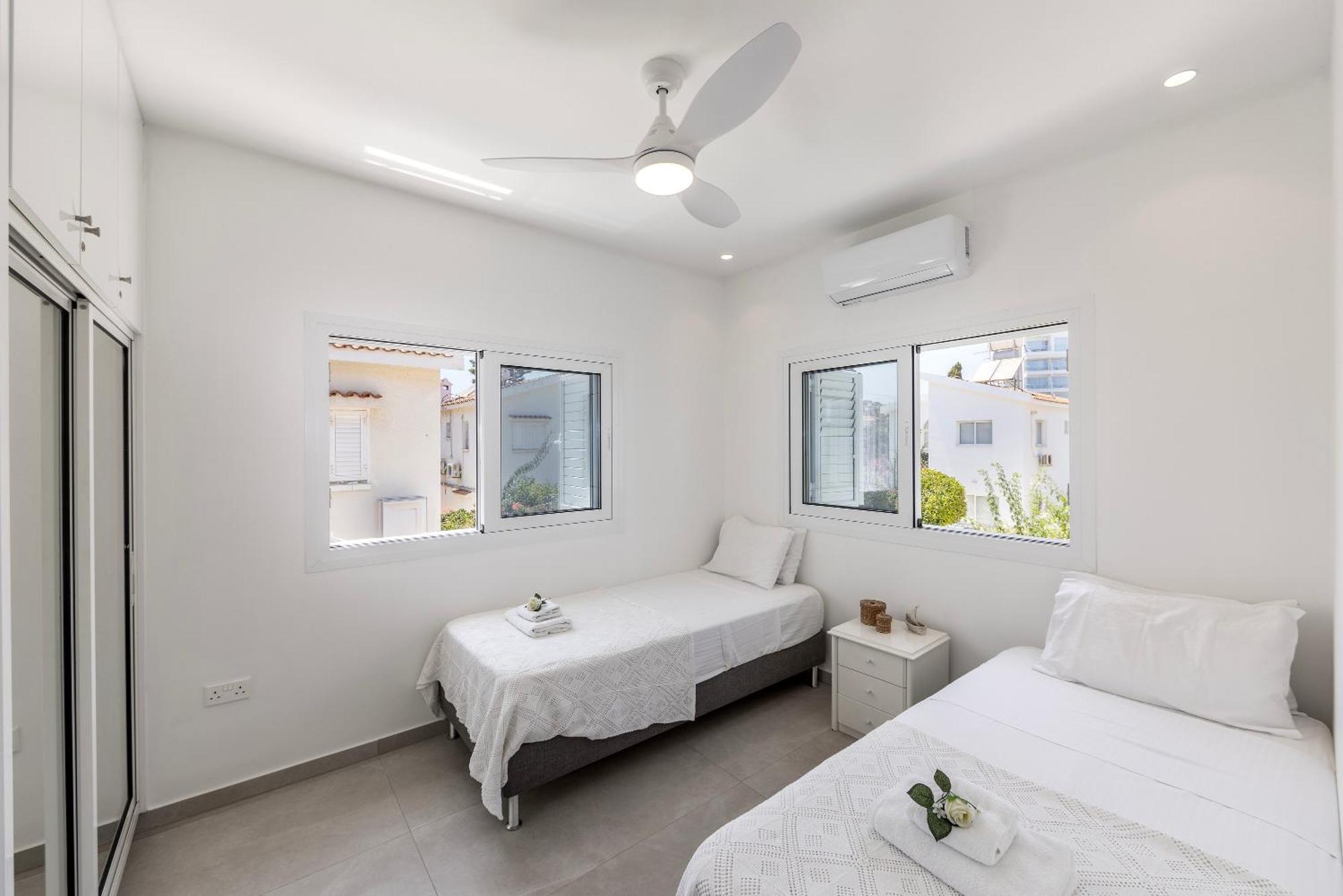 Protaras Nisia Seaside Villa Екстер'єр фото